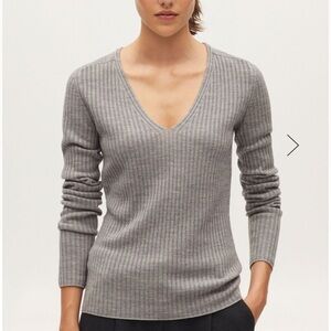 Comptoir Des Cotonniers Ribbed V-Neck Sweater in soft merino wool Gray large